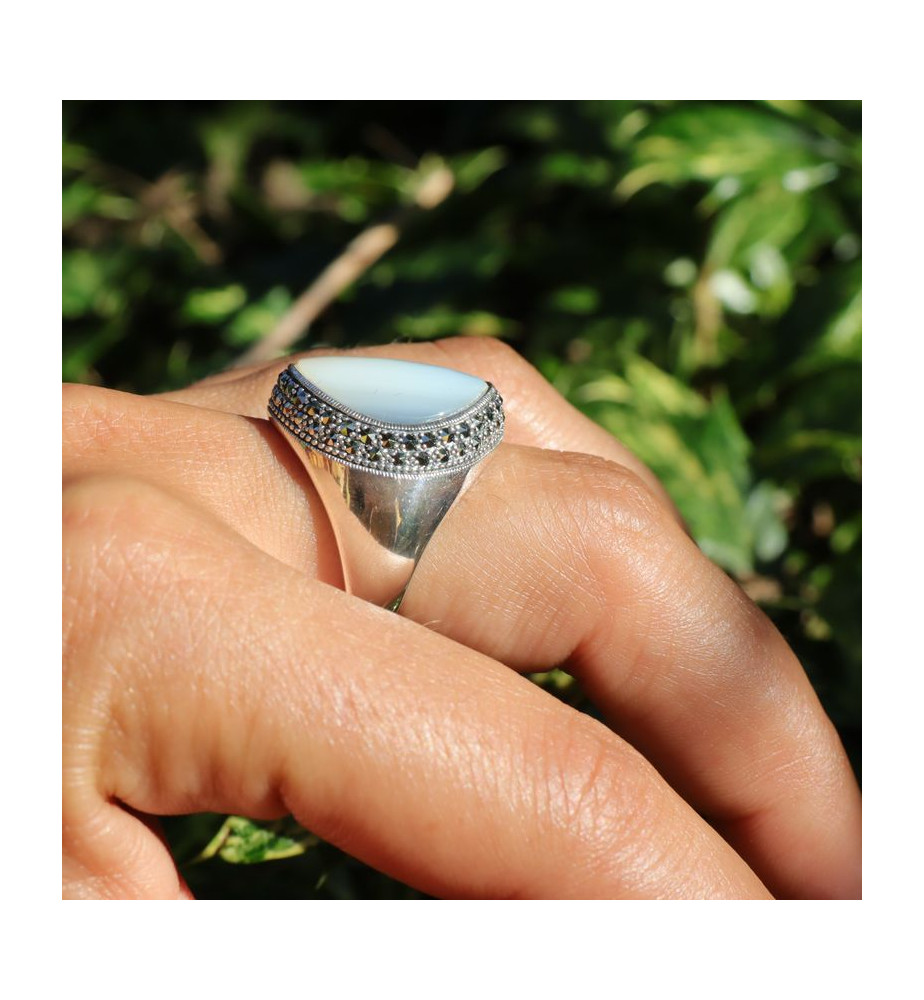 bague nacre blanche marcassite
