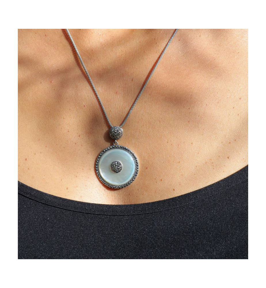 pendentif avec nacre