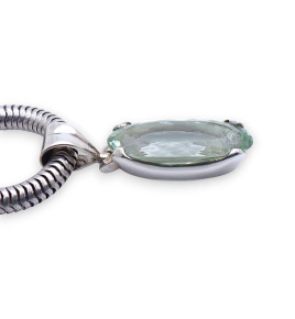 pendentif argent et pierre verte