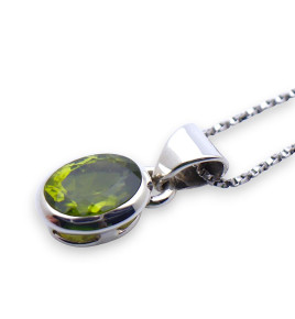 pendentif peridot verte