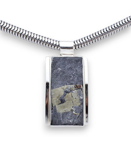pyrite sur ardoise pendentif