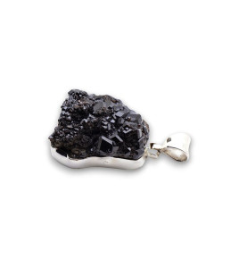 pendentif argent et pierre noire