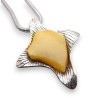 pendentif original argent et ambre jaune