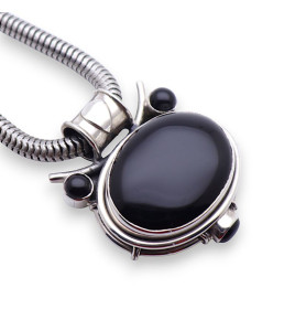 pendentif onyx noir femme