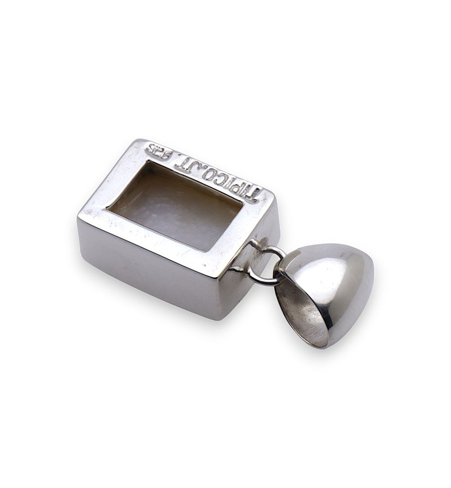 pendentif femme nacre