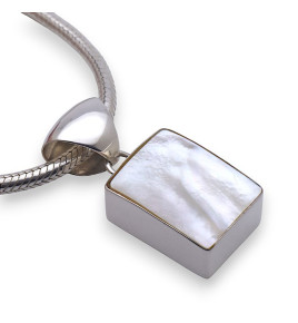 pendentif nacre blanche