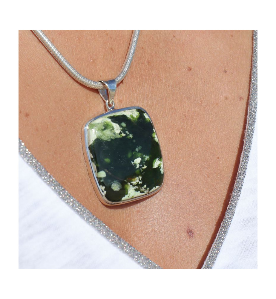 pendentif calcedoine