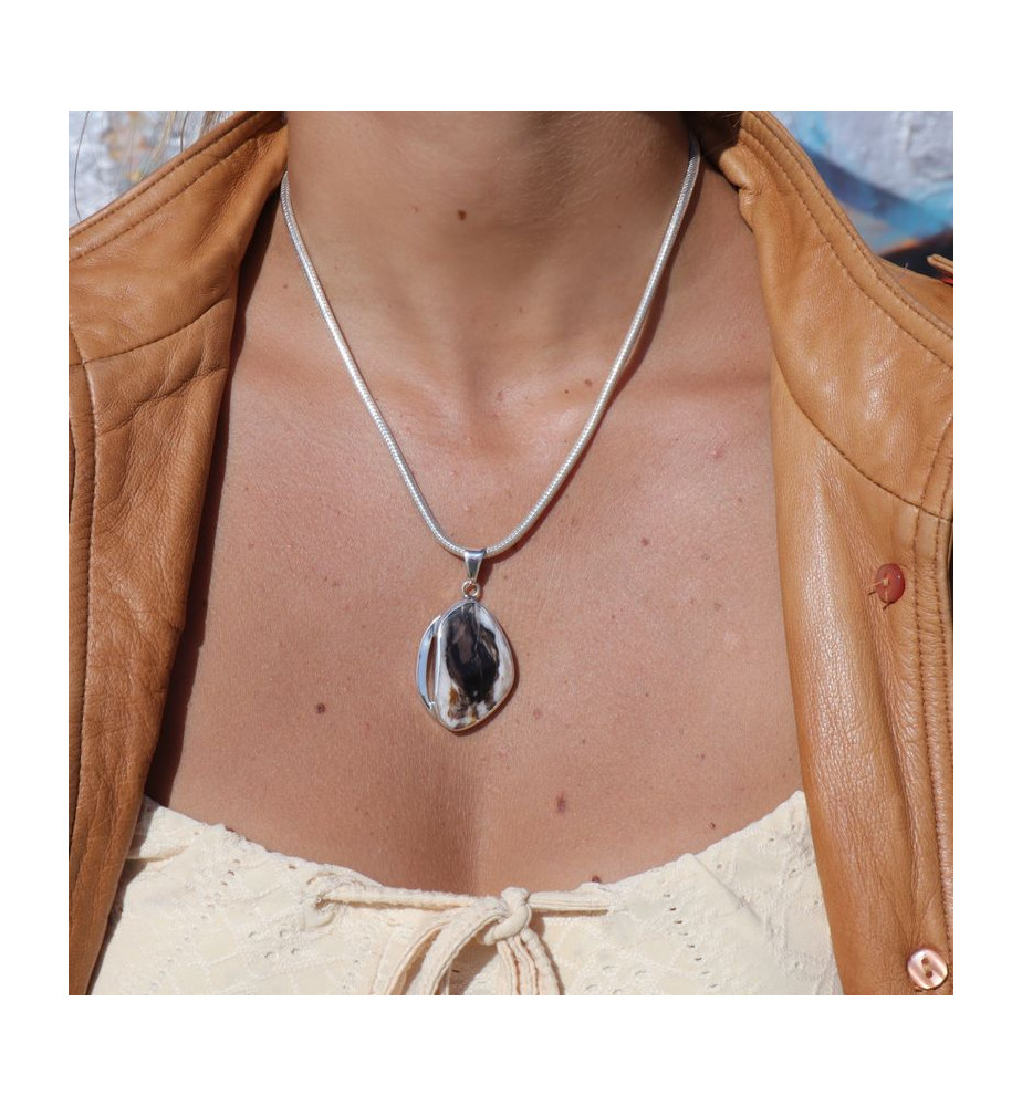 pendentif fossile femme