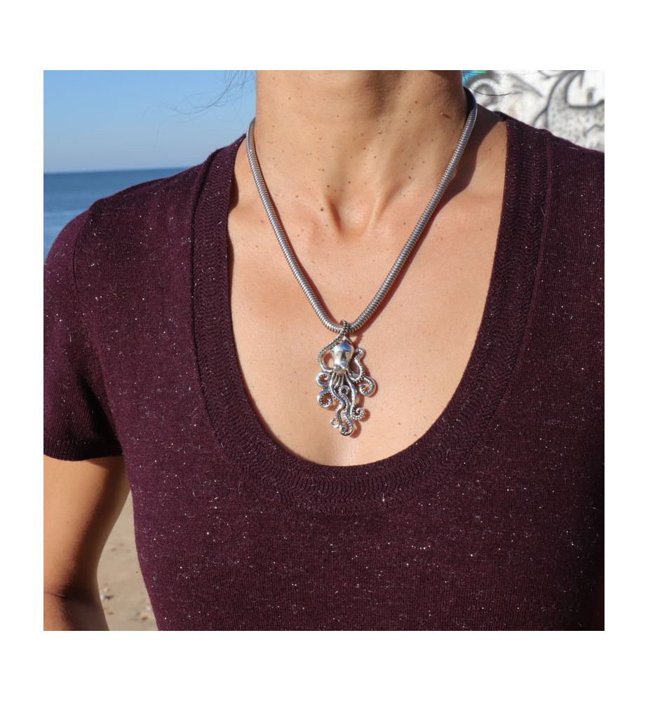 poulpe pendentif