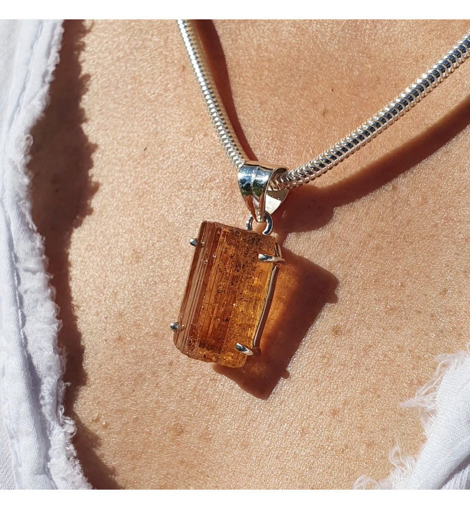 Collier Pendentif Cigale En Or Plaqué Avec Topaze Naturelle - Bijou Sculpté Main, Cadeau Anniversaire Ou Fête Des Mères