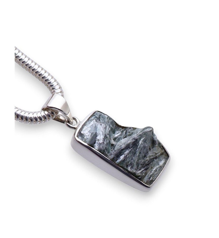 pendentif pierre verte