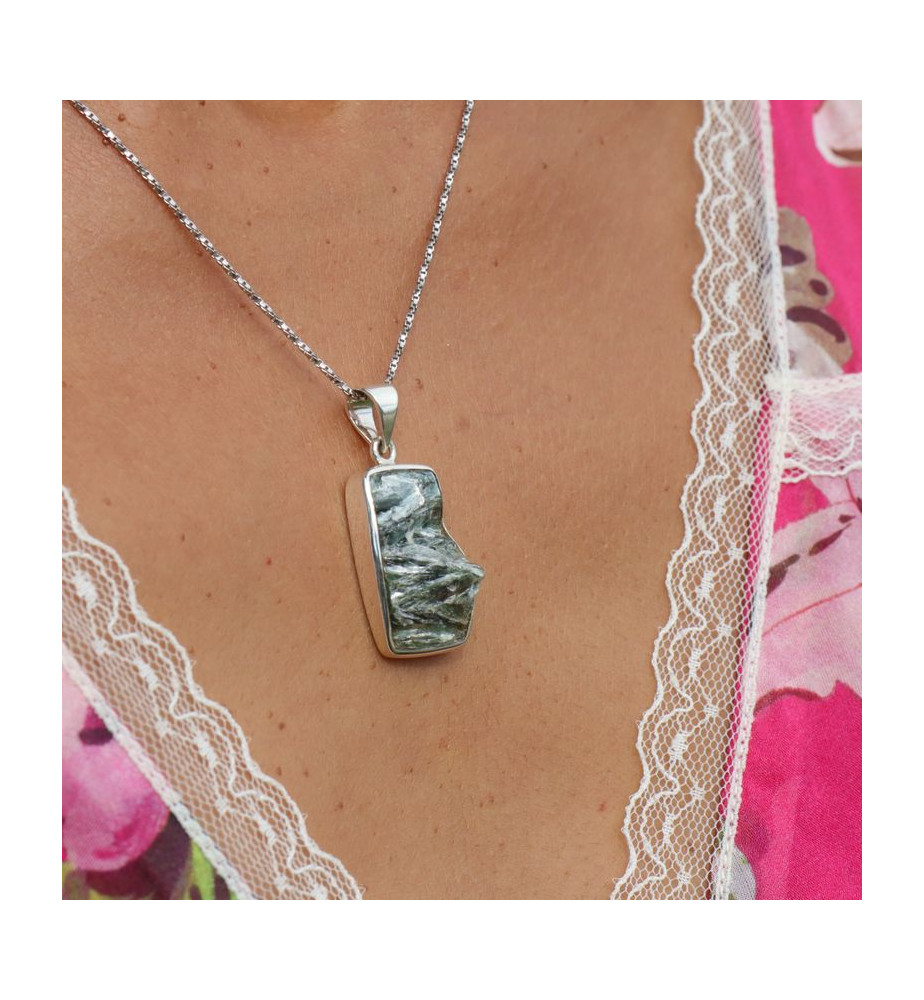 pendentif pierre semi précieuse