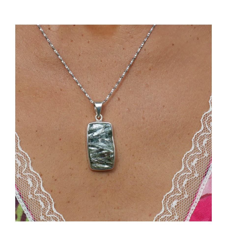 pendentif avec séraphinite