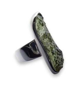 moldavite pierre bague