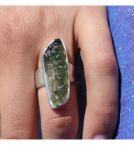 bague pierre moldavite