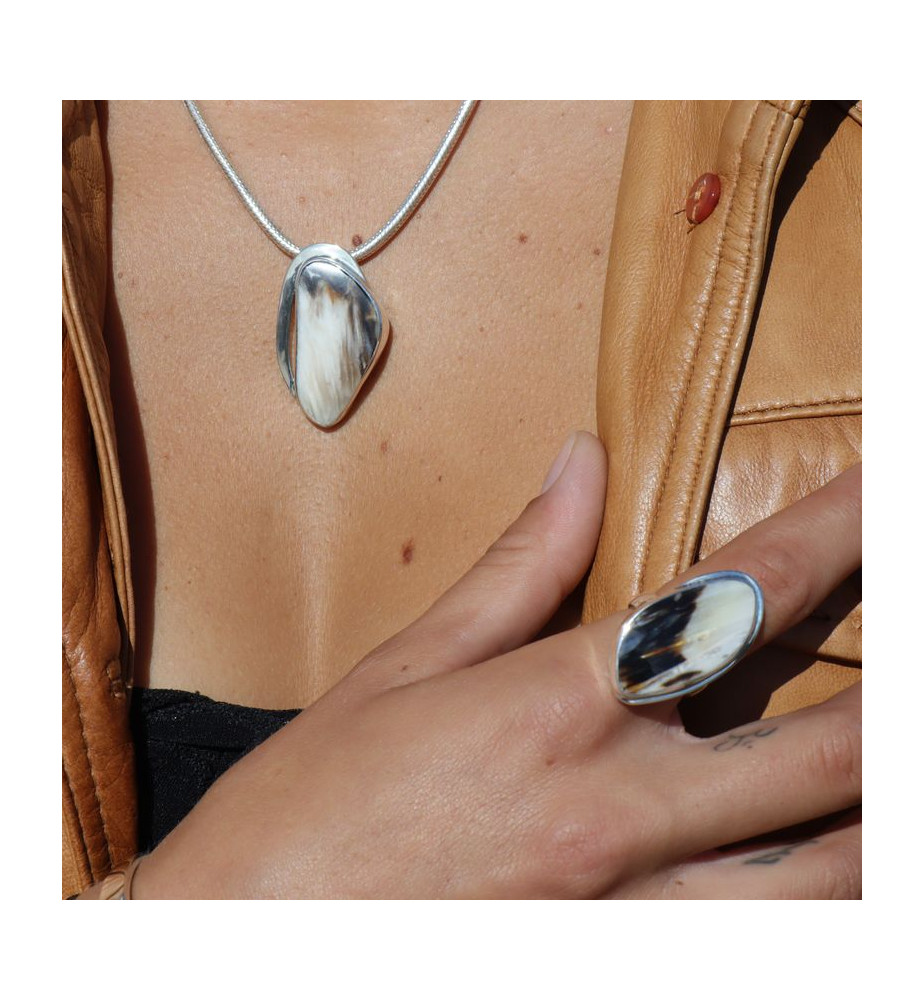 bois pétrifié bijoux