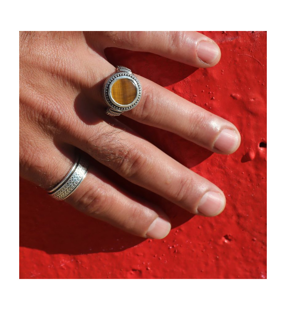 bague homme avec pierre oeil de tigre