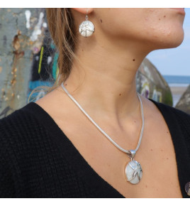 pendentif nacre blanche