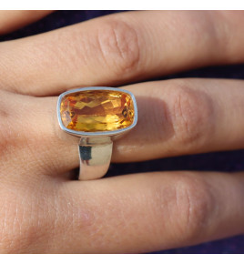 bague citrine moderne