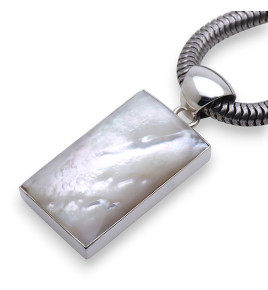 pendentif nacre