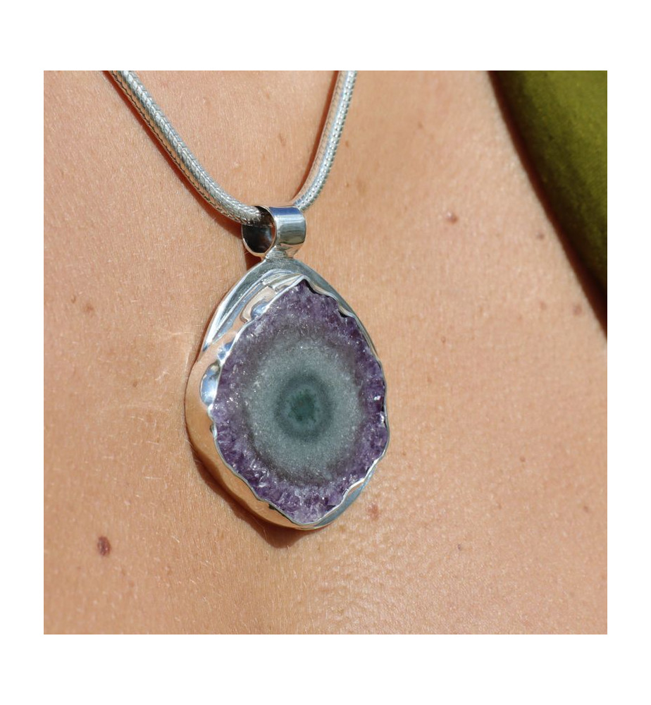 améthyste pendentif