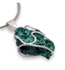 pendentif pierre verte