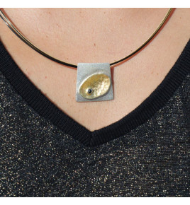 pendentif diamant noir