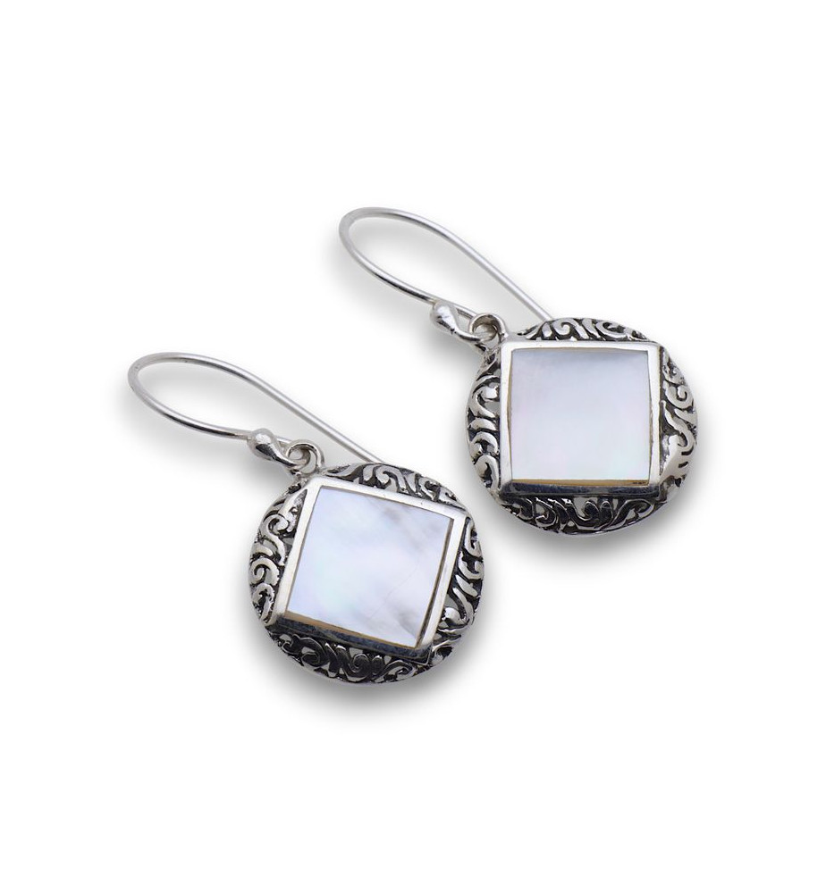 boucles d oreille nacre