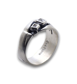 bague femme saphir