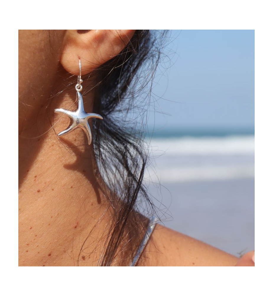 boucles d oreilles en forme d étoile