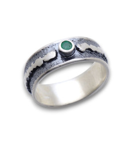 bague émeraude moderne