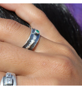 bague argent avec pierre émeraude