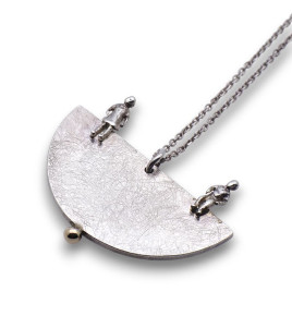 collier argent avec pendentif original