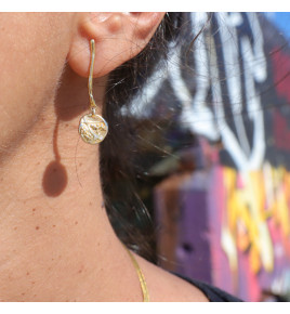 puces oreilles argent texturé et or pendantes