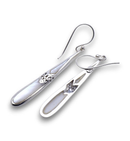 boucles d oreilles nacre blanche