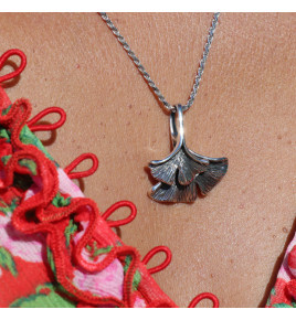 pendentif feuille de ginkgo biloba