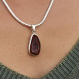 Pendentif en argent 925 serti d'une géode Tabasco naturelle