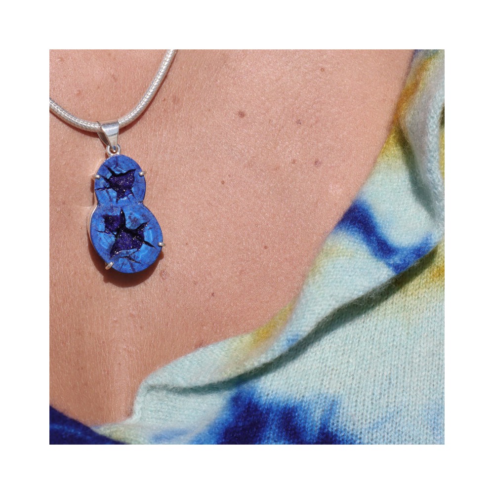 pendentif pierre bleue