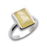Bague en argent 925 agrémentée d'un ambre jaune baltique