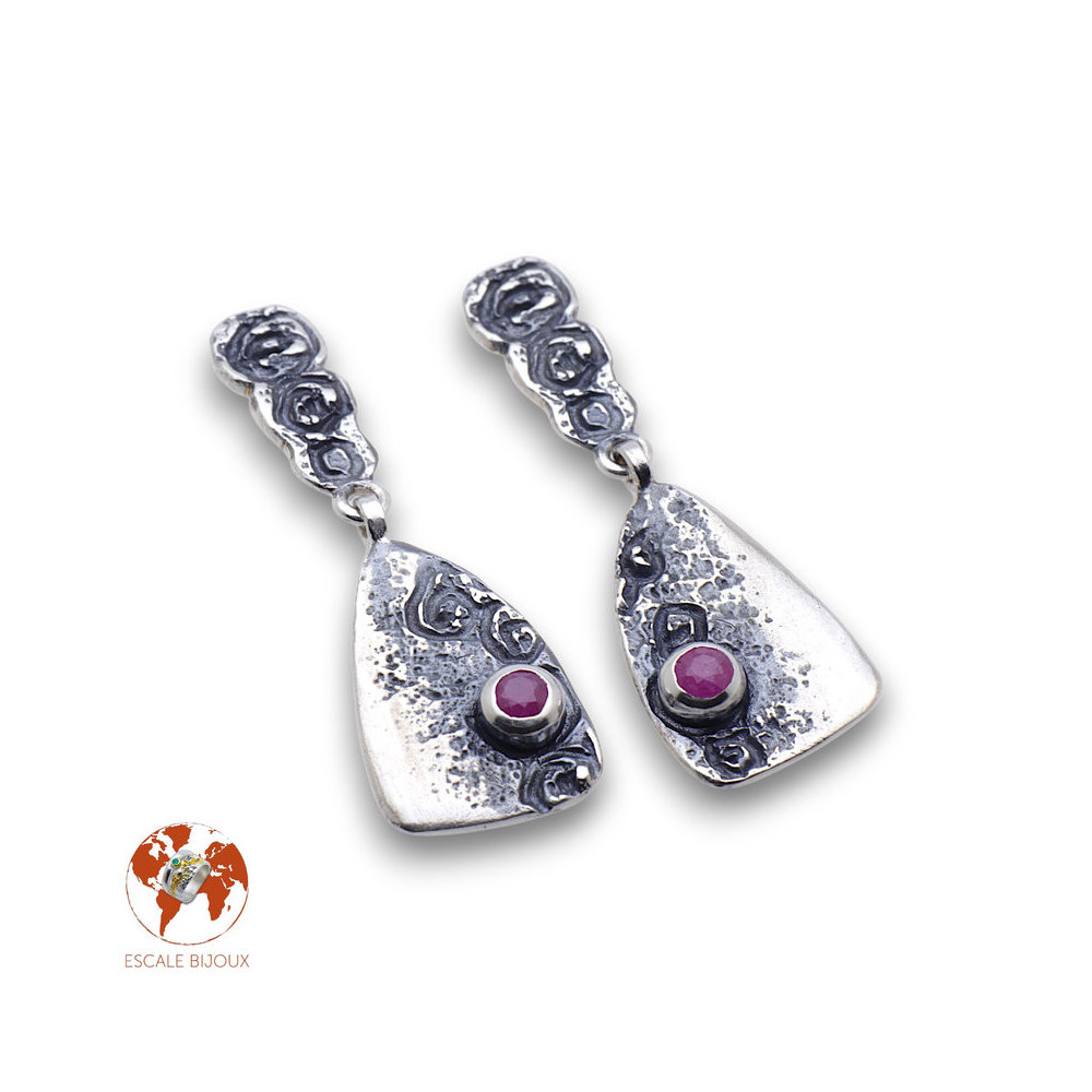 boucles d oreilles avec rubis