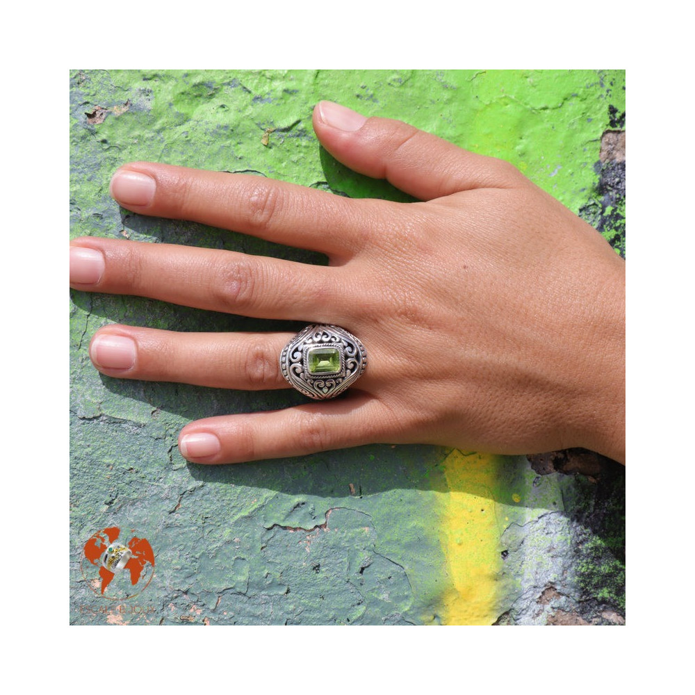 péridot bague