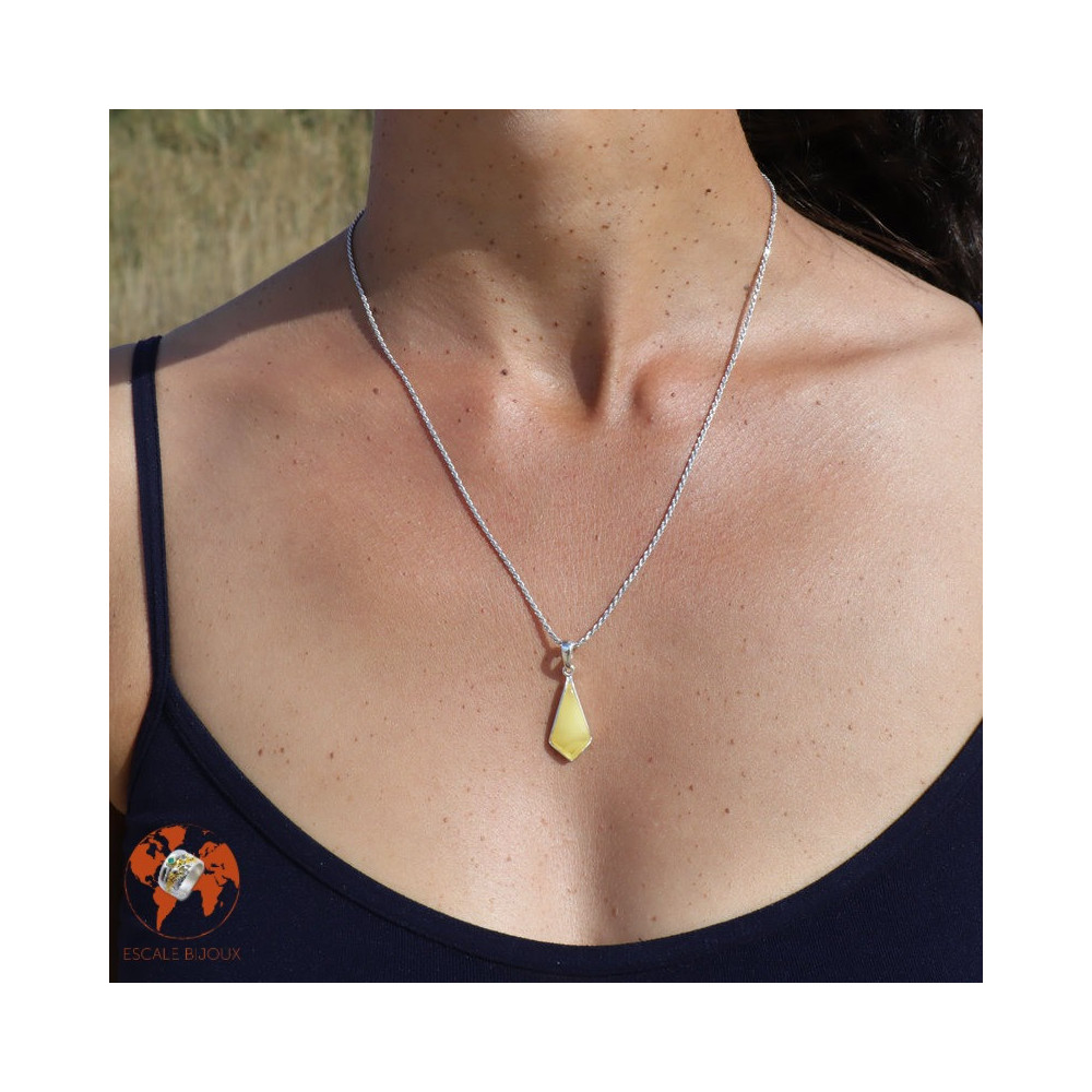 pendentif ambre jaune