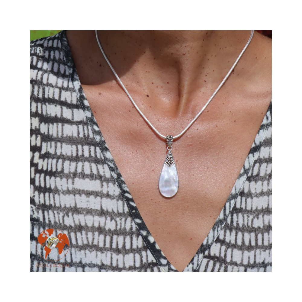 pendentif nacre blanche