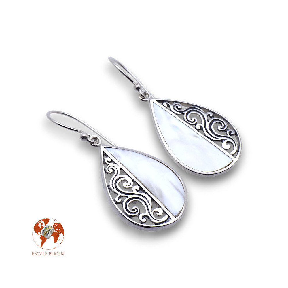 boucles pendantes nacre