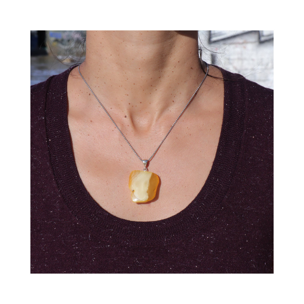 ambre jaune bijou