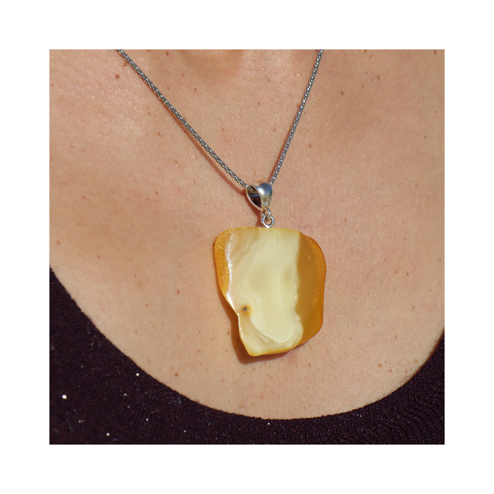 ambre jaune pendentif