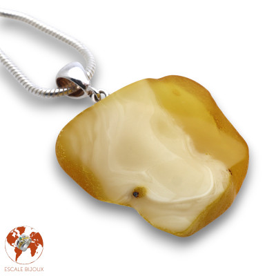 pendentif ambre de la baltique