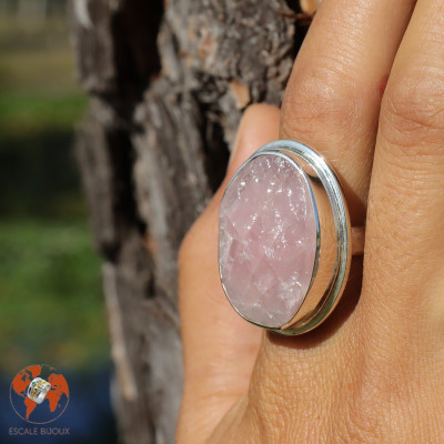 bague avec pierre quartz rose