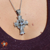pendentif croix argent et pierre de lune