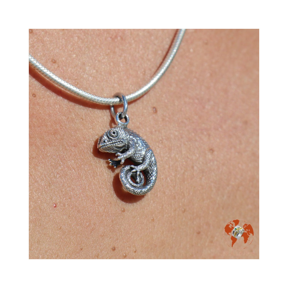 kameleon pendant